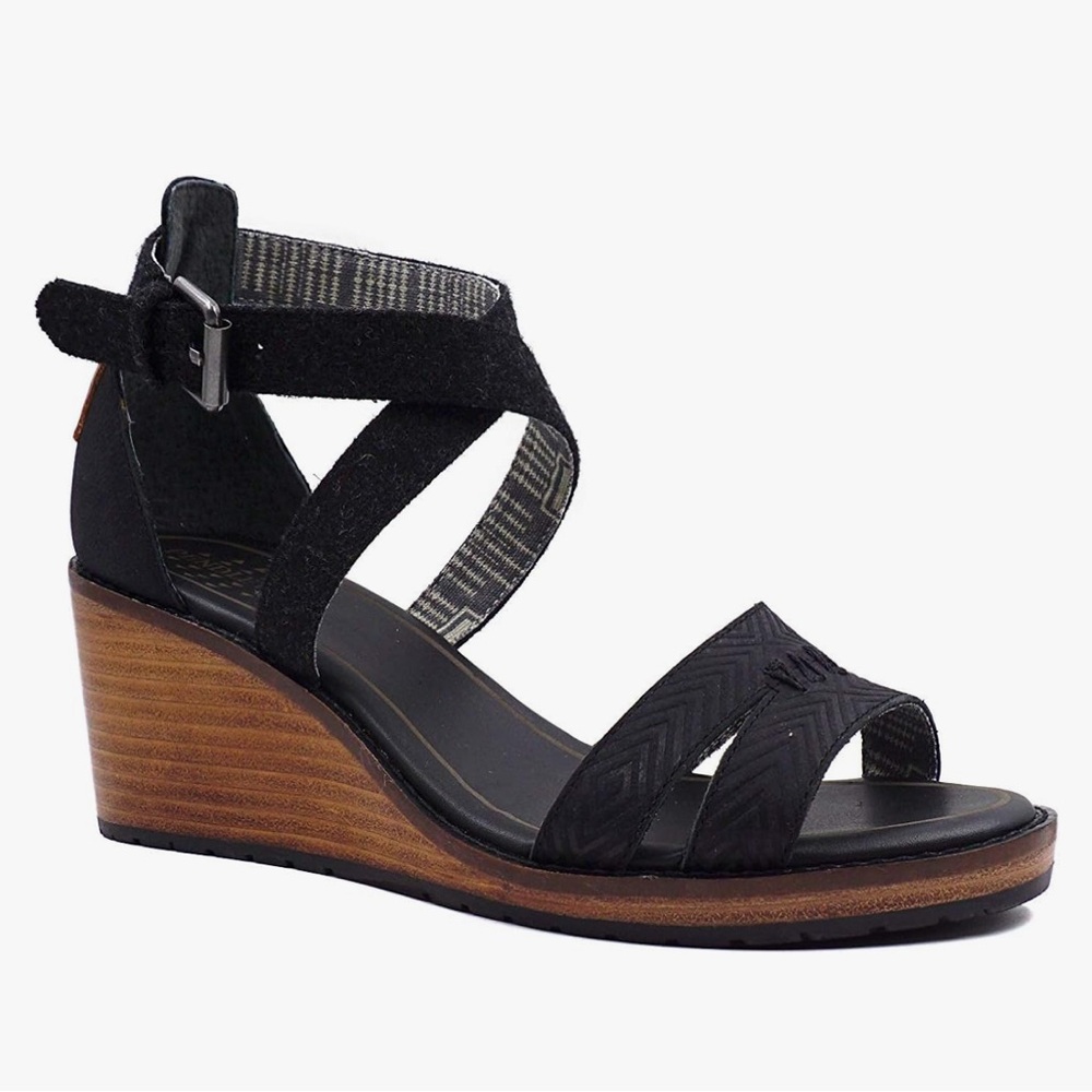Pendleton Black Wedge Sandals with Chunky Platform